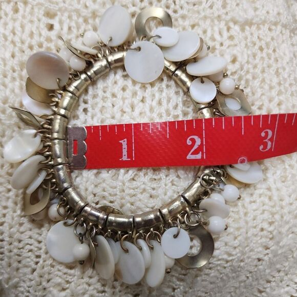 Vintage White, Mother of Pearl Shell and Metal Cha Cha Stretch Bracelet - Picture 5 of 5